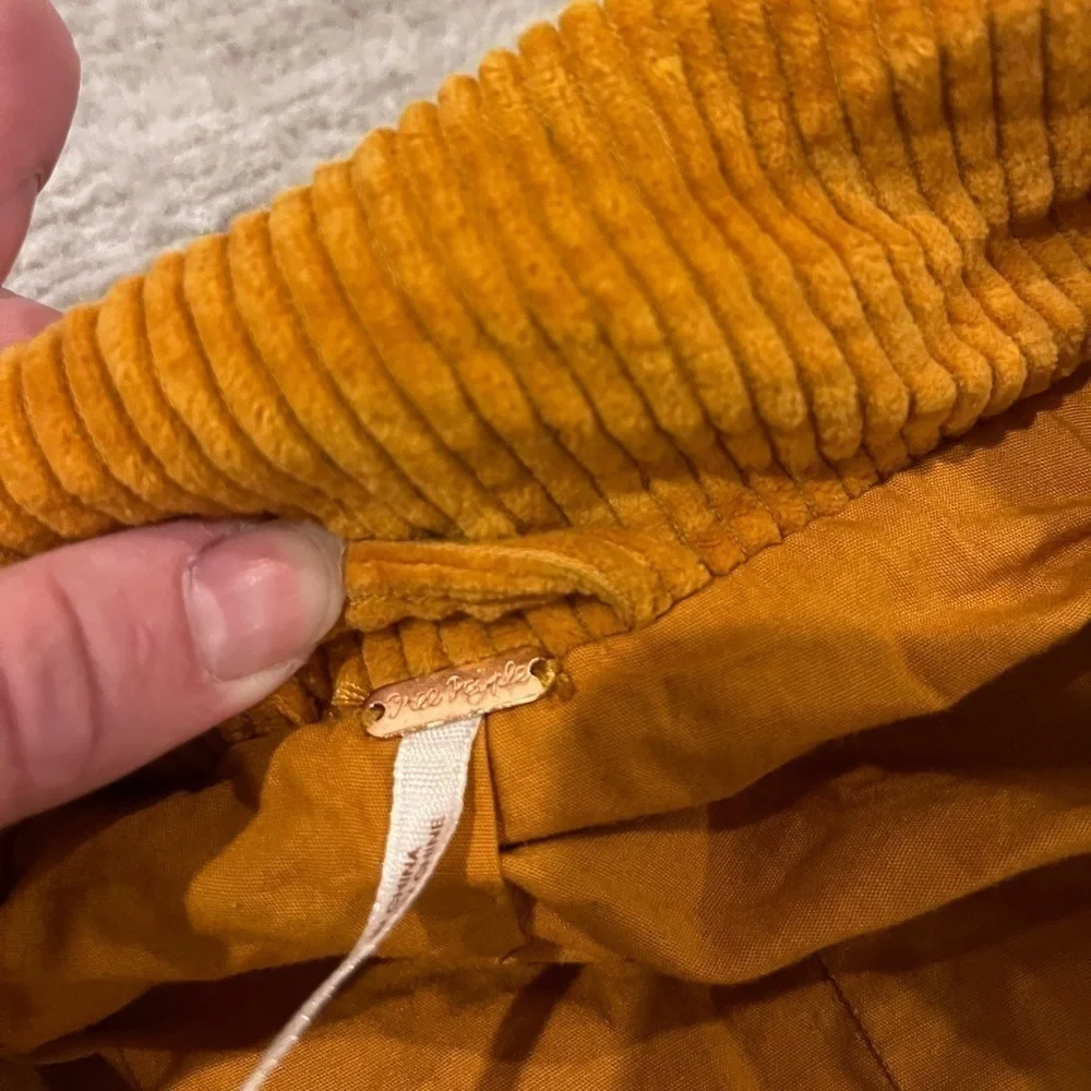 Dolman Corduroy Jacket
FREE PEOPLE - Picture 7 of 8